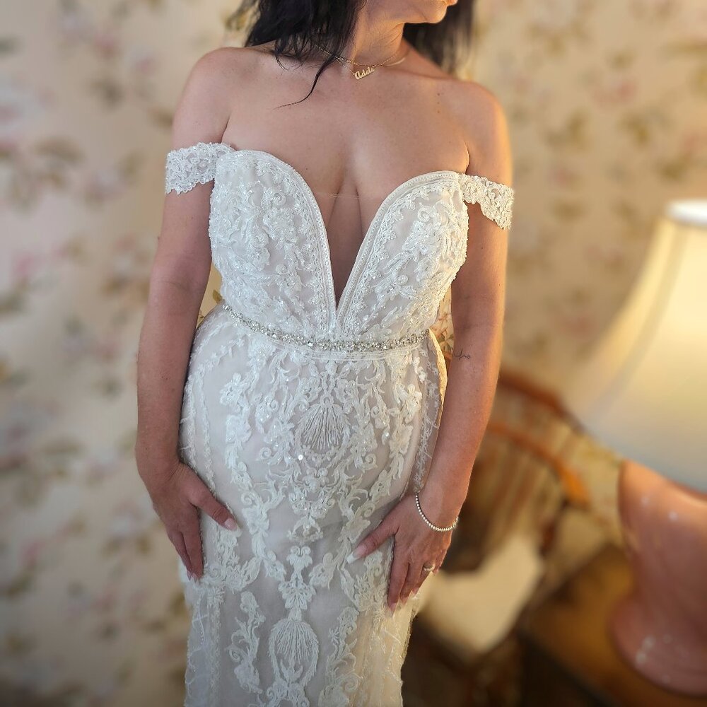 Wedding gown